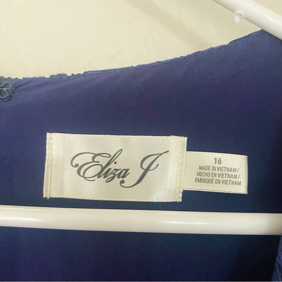 Eliza J Navy Lace Sleeveless Fit & Flare Knee Length Mini Cocktail Dress Size 16 - Picture 4 of 6